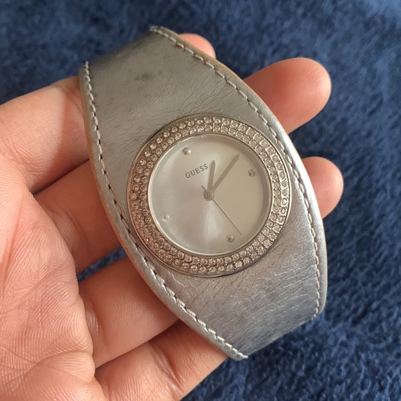 Guess Silver watch - Picture 3 of 7